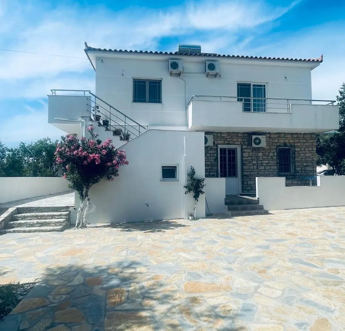 Guesthouse Dollomaja Ксамил