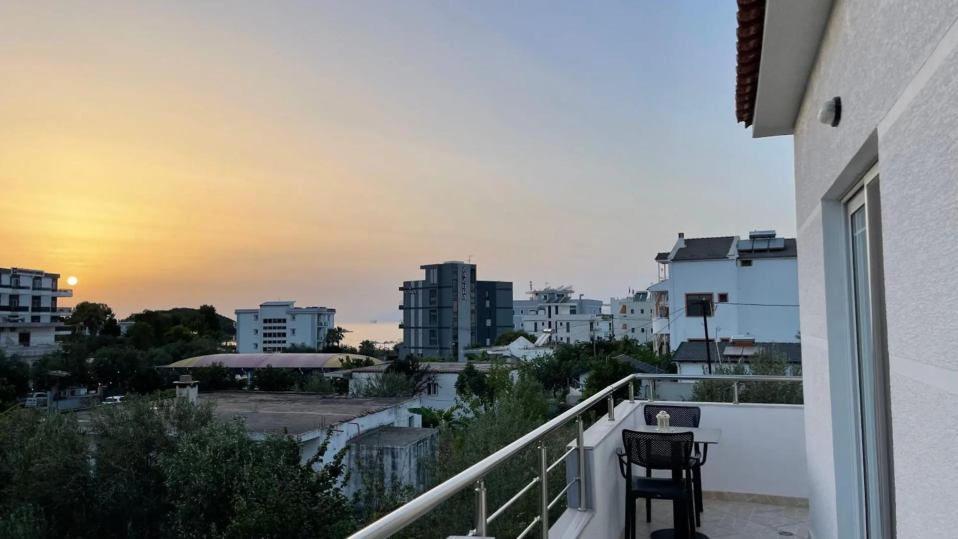 Guesthouse Dollomaja Ксамил 3*,  Албания