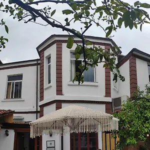 oda-hostel.hotels-in-tirana.com/